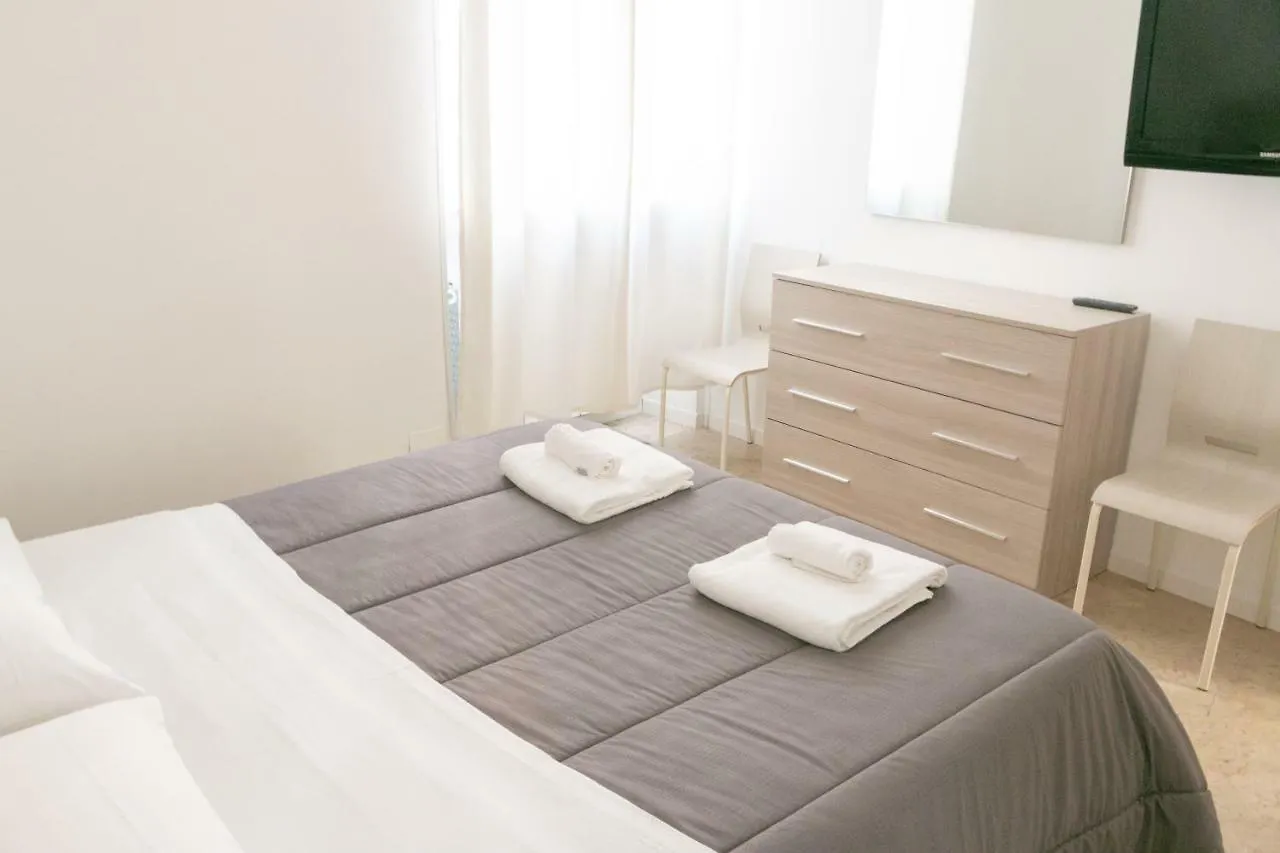 Apartments Porta Venezia - Milan Downtown Italy